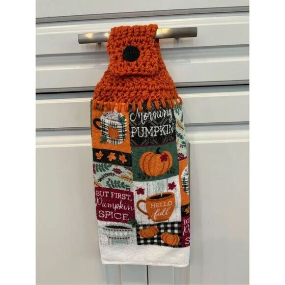 Crochet Top Kitchen Towel- Morning Pumpkin black button - Picture 1 of 2